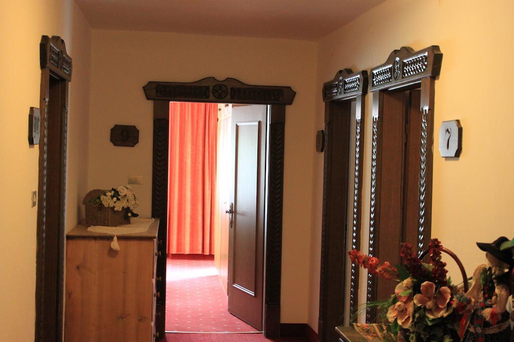 Albergo Alisander コルヴァーラ・イン・バディーア エクステリア 写真